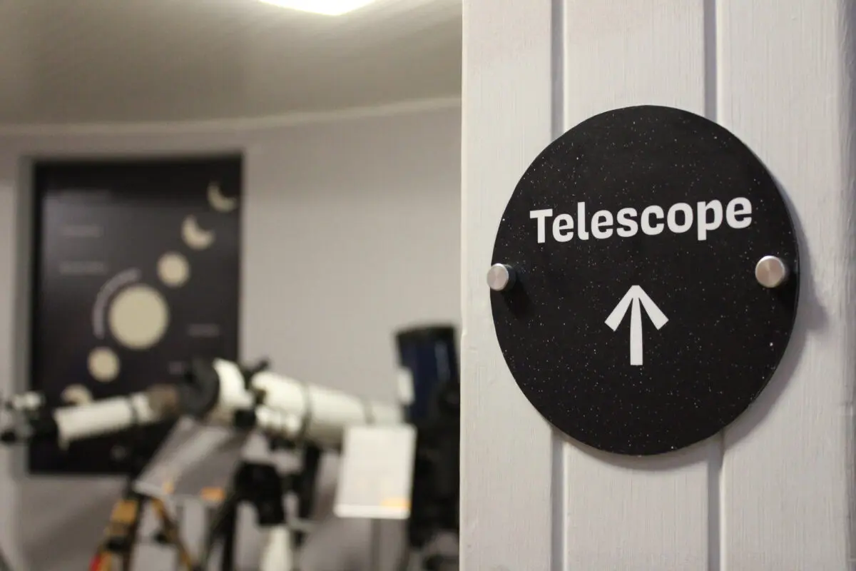 Local designer creates graphics for Mills Observatory